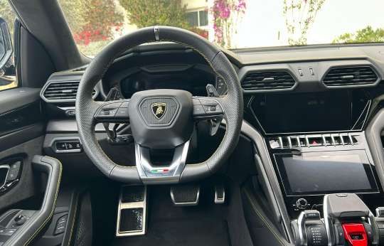 Lamborghini Urus S — detail 1